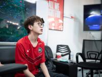 开云体育入口-MAD鏖战SHR，Meiko2三分雨点燃全场的简单介绍