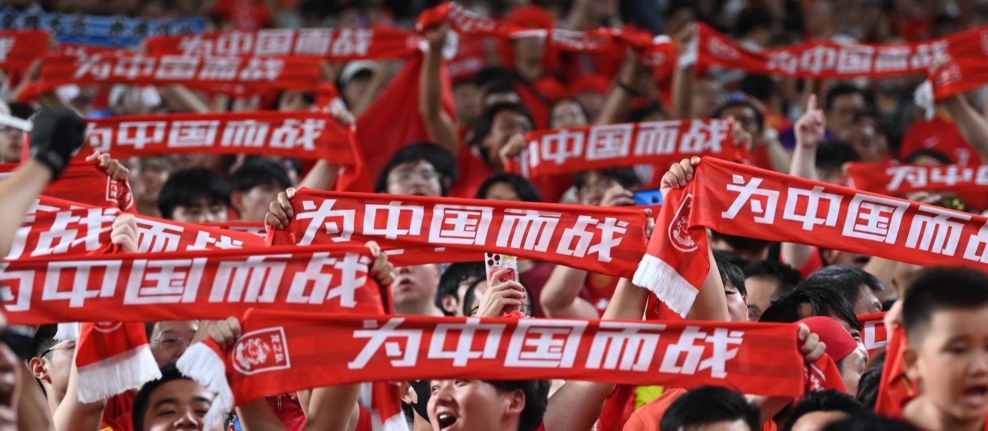 包含连续精彩战况,赛场热闹非凡!的词条 包含连续精彩战况,赛场热闹非凡!的词条