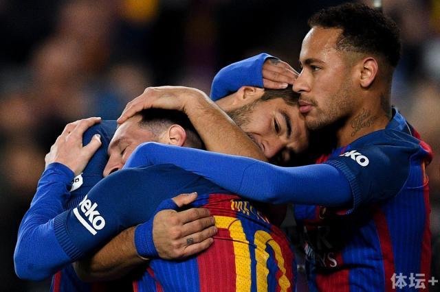 包含瓦伦西亚翻盘摩洛哥,苏亚雷斯统治全场的词条 包含瓦伦西亚翻盘摩洛哥,苏亚雷斯统治全场的词条