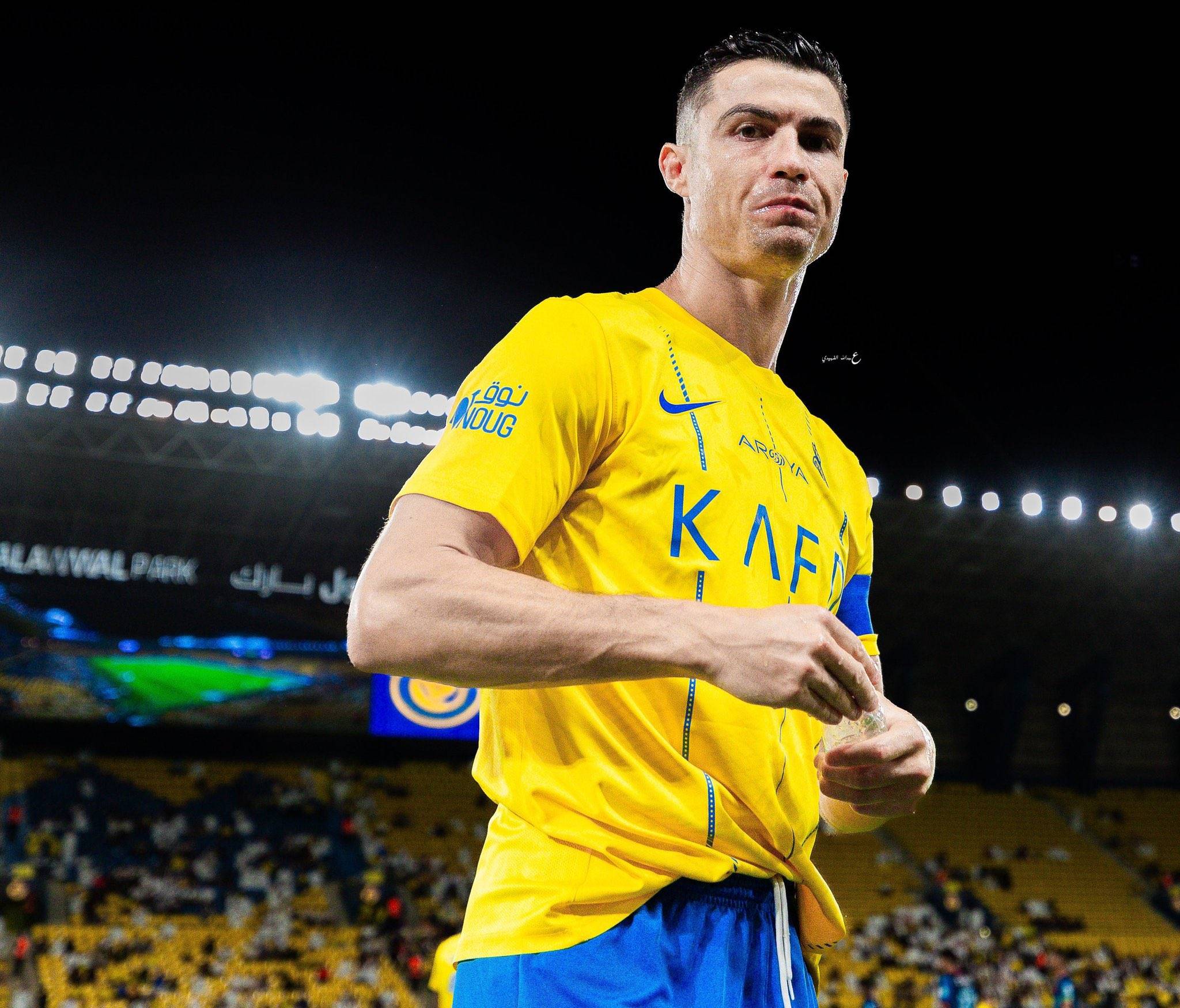 欧洲杯比赛关键时刻引人期待，球员技术精湛的简单介绍