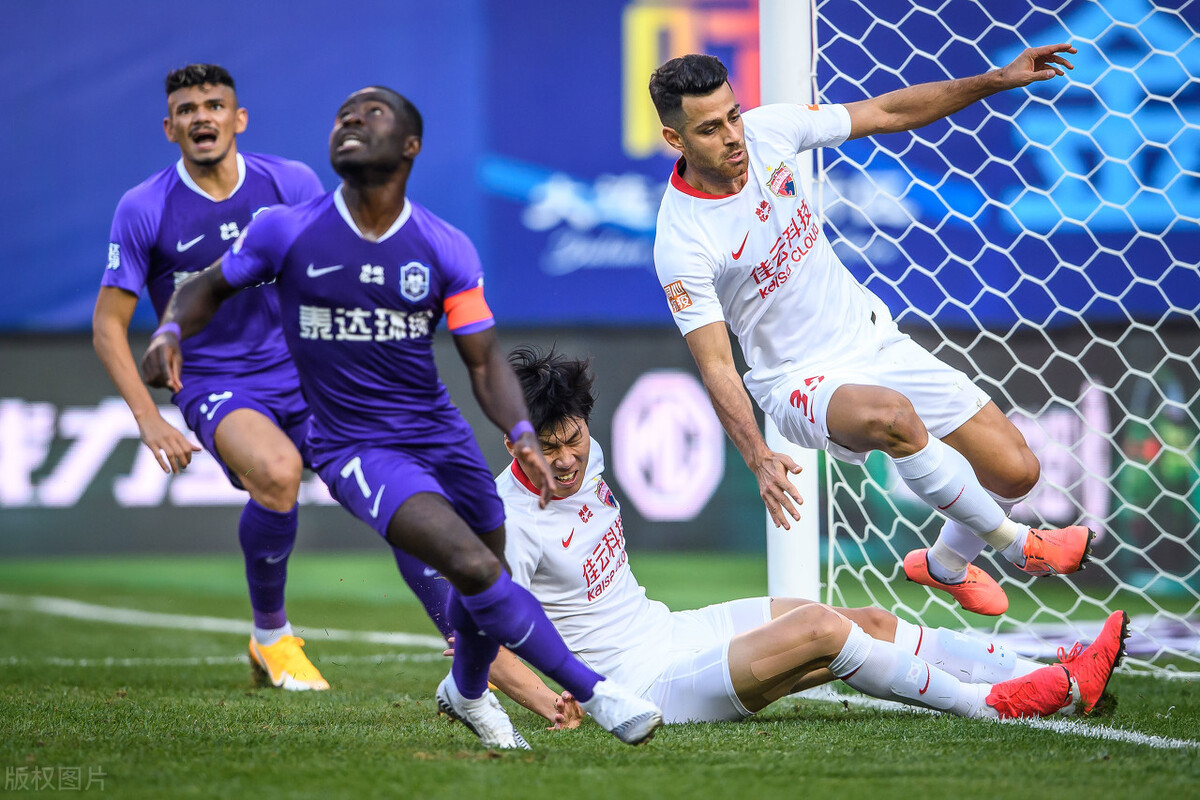 深圳佳兆业客场战平天津泰达，取得关键一分的简单介绍