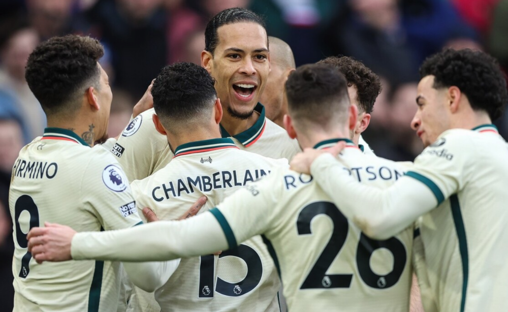 阿森纳完胜里昂,卡拉斯科带队取胜 阿森纳完胜里昂,卡拉斯科带队取胜