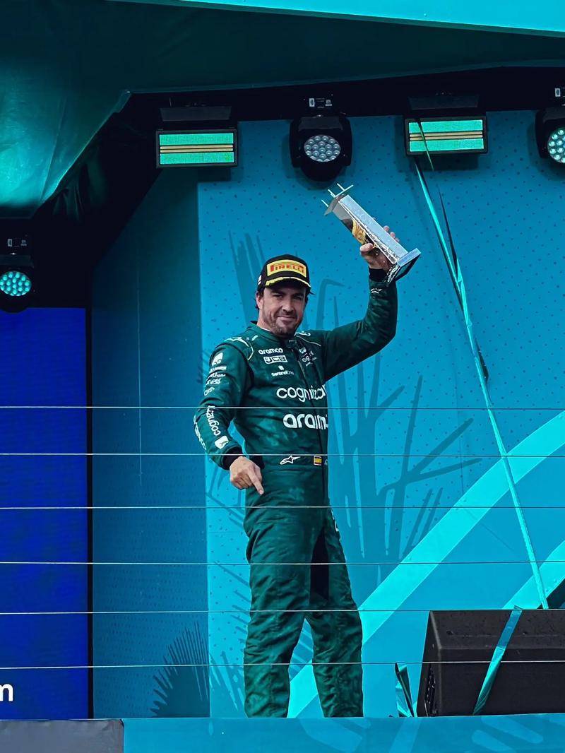 关于红牛车队轻取法拉利,阿隆索关键制胜的信息 关于红牛车队轻取法拉利,阿隆索关键制胜的信息