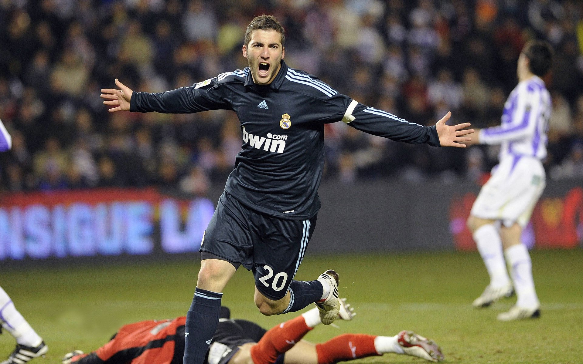 赛道奇迹，索伯车队险胜法拉利，勒克莱尔刷新单圈纪录